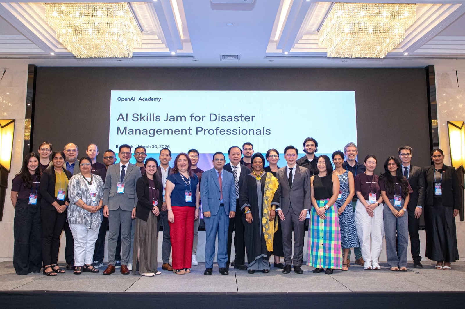 ภาพหมู่ผู้เข้าร่วมและทีมงานกิจกรรม AI Skills Jam